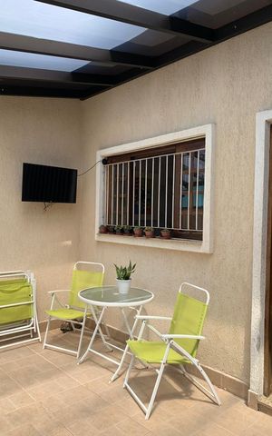 Casa à venda com 158m², 3 quartos e 2 vagas Casa à venda com 158m², 3 quartos e 2 vagasÁrea Externa