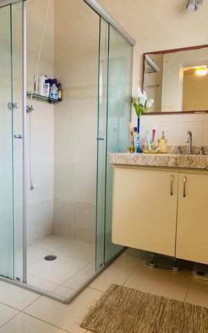 Casa à venda com 158m², 3 quartos e 2 vagas Casa à venda com 158m², 3 quartos e 2 vagasBanheiro