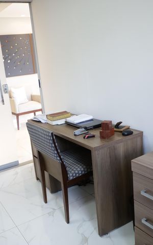 Apartamento à venda com 200m², 3 quartos e 2 vagasEscritório