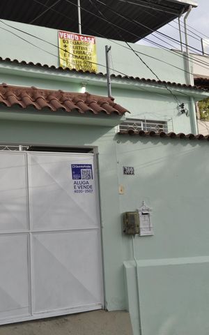 Casa à venda com 250m², 3 quartos e 1 vagaFachada