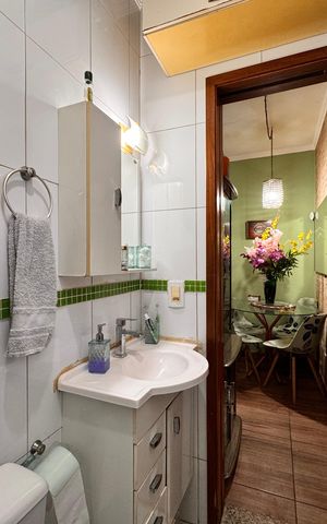 Apartamento à venda com 84m², 2 quartos e 2 vagas Apartamento à venda com 84m², 2 quartos e 2 vagasBanheiro