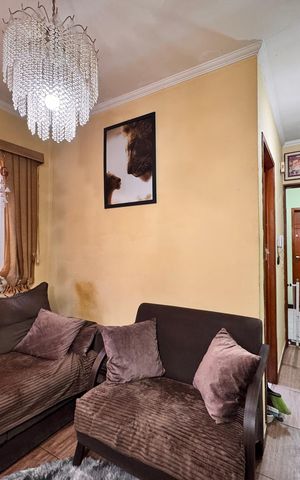 Apartamento à venda com 84m², 2 quartos e 2 vagas Apartamento à venda com 84m², 2 quartos e 2 vagasSala