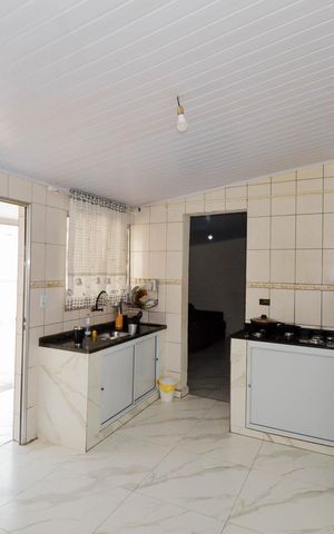 Casa à venda com 300m², 2 quartos e 3 vagas Casa à venda com 300m², 2 quartos e 3 vagasEdícula/Cozinha -