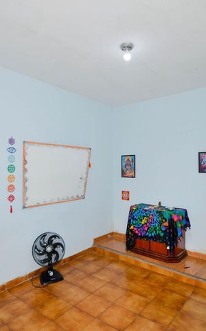 Casa à venda com 300m², 2 quartos e 3 vagas Casa à venda com 300m², 2 quartos e 3 vagasQuarto 1