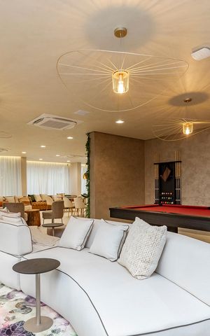 Apartamento à venda com 144m², 3 quartos e 2 vagas Apartamento à venda com 144m², 3 quartos e 2 vagasÁrea Comum - Salão de Jogos