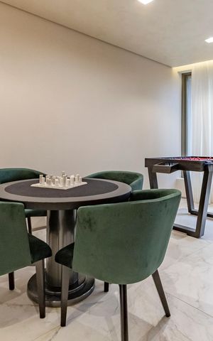 Apartamento à venda com 144m², 3 quartos e 2 vagas Apartamento à venda com 144m², 3 quartos e 2 vagasÁrea Comum - Salão de Jogos