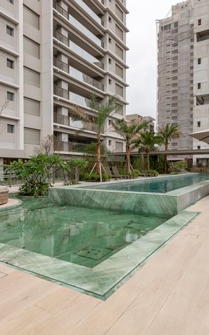 Apartamento à venda com 144m², 3 quartos e 2 vagas Apartamento à venda com 144m², 3 quartos e 2 vagasPiscina