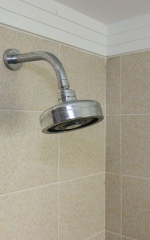 Apartamento para alugar com 74m², 3 quartos e 1 vaga Apartamento para alugar com 74m², 3 quartos e 1 vagaBanheiro da Suíte
