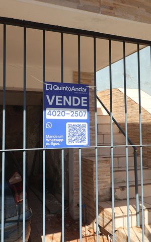 Casa à venda com 200m², 6 quartos e 4 vagasPlaca