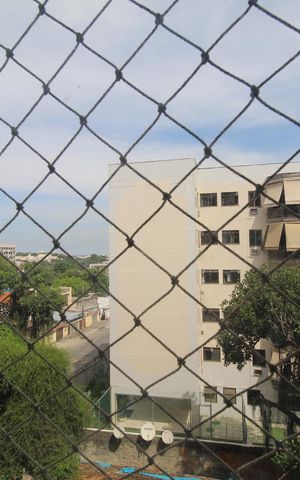 Apartamento à venda com 65m², 2 quartos e 1 vagaÁrea de serviço - Vista