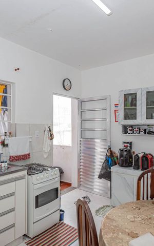 Casa à venda com 312m², 7 quartos e 3 vagasCozinha