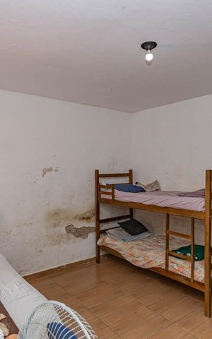 Casa à venda com 312m², 7 quartos e 3 vagasCasa 4