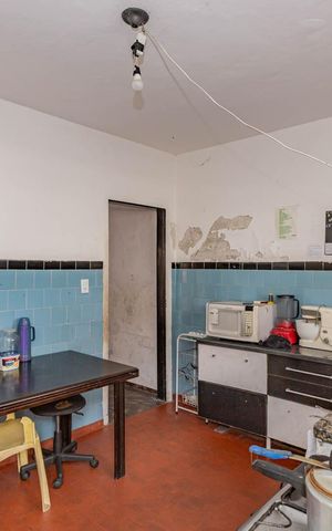 Casa à venda com 312m², 7 quartos e 3 vagasCasa 4