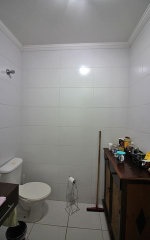 Casa à venda com 250m², 2 quartos e 1 vagaBanheiro Social