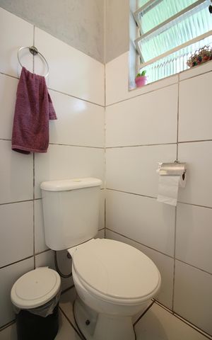 Casa à venda com 250m², 2 quartos e 1 vagaLavabo