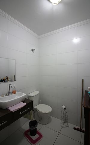 Casa à venda com 250m², 2 quartos e 1 vagaBanheiro Social