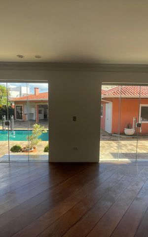 Casa de condomínio para alugar com 390m², 5 quartos e 4 vagas Casa de condomínio para alugar com 390m², 5 quartos e 4 vagasSala