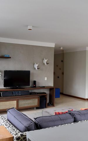 Apartamento à venda com 160m², 2 quartos e 2 vagasSala