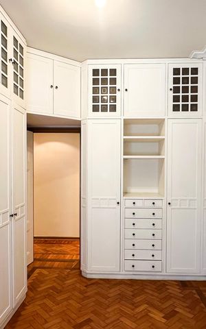 Apartamento à venda com 184m², 4 quartos e 1 vaga Apartamento à venda com 184m², 4 quartos e 1 vagaQuarto 02