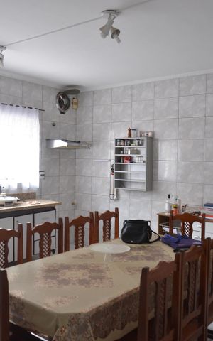 Casa à venda com 200m², 2 quartos e 4 vagasCozinha