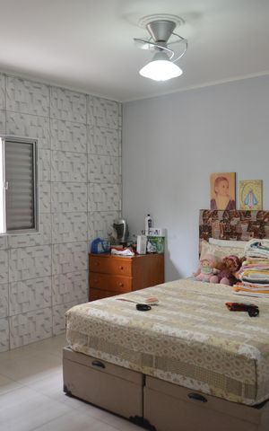 Casa à venda com 200m², 2 quartos e 4 vagasQuarto 2