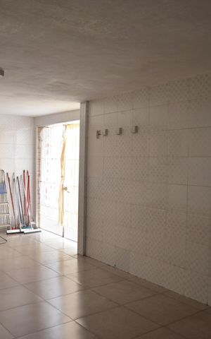 Casa à venda com 200m², 2 quartos e 4 vagasQuarto de Serviço