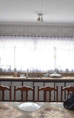 Casa à venda com 200m², 2 quartos e 4 vagasCozinha