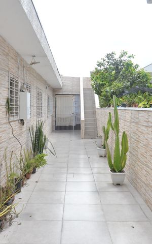 Casa à venda com 200m², 2 quartos e 4 vagasÁrea Externa