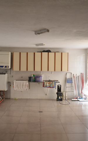 Casa à venda com 200m², 2 quartos e 4 vagasQuarto de Serviço