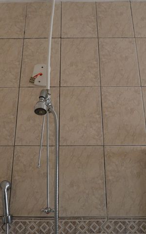 Casa à venda com 200m², 2 quartos e 4 vagasBanheiro do Quarto 2