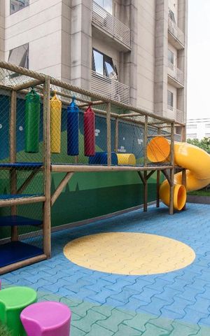Apartamento à venda com 79m², 2 quartos e 1 vaga Apartamento à venda com 79m², 2 quartos e 1 vagaÁrea comum - Playground