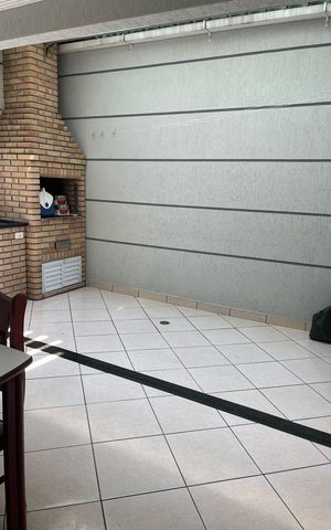 Casa à venda com 196m², 4 quartos e 2 vagas Casa à venda com 196m², 4 quartos e 2 vagasChurrasqueira