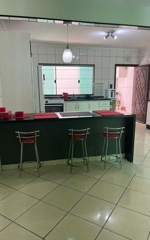 Casa à venda com 196m², 4 quartos e 2 vagas Casa à venda com 196m², 4 quartos e 2 vagasCozinha