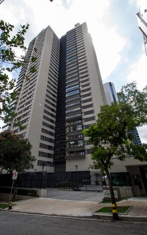 Apartamento à venda com 344m², 3 quartos e 4 vagasVista da Rua