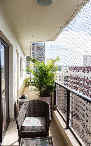 Apartamento à venda com 169m², 3 quartos e 2 vagas Apartamento à venda com 169m², 3 quartos e 2 vagasVista