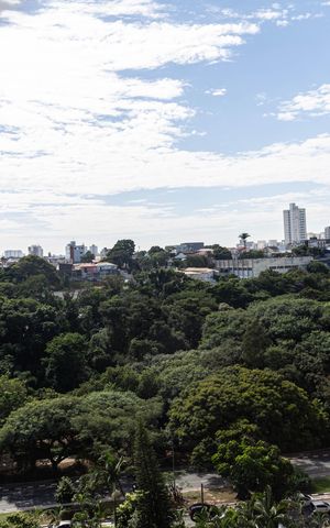 Apartamento à venda com 169m², 3 quartos e 2 vagas Apartamento à venda com 169m², 3 quartos e 2 vagasVista