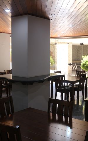 Apartamento à venda com 317m², 4 quartos e 3 vagasÁrea comum - Salão de festas