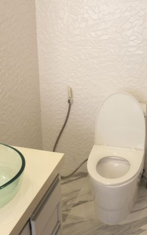 Apartamento à venda com 317m², 4 quartos e 3 vagasBanheiro da Suíte 1
