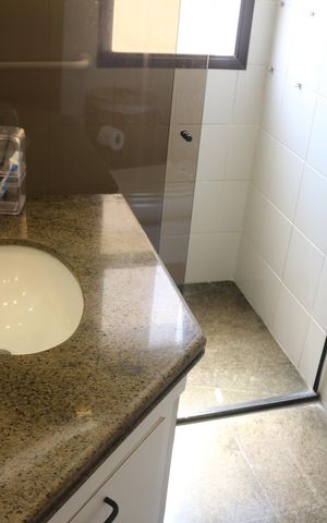 Apartamento à venda com 317m², 4 quartos e 3 vagasBanheiro da Suíte 3