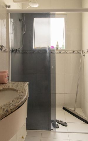 Casa para alugar com 147m², 3 quartos e 4 vagas Casa para alugar com 147m², 3 quartos e 4 vagasBanheiro da Suíte 2