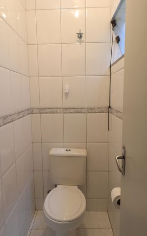 Casa para alugar com 302m², 3 quartos e 3 vagasBanheiro Salão de festas