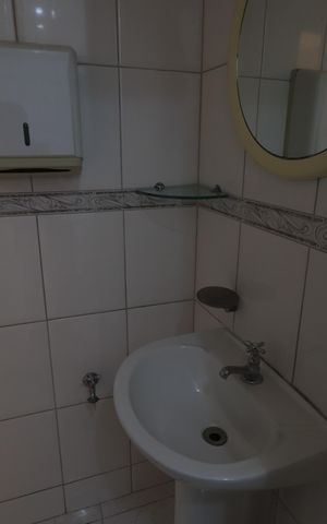 Casa para alugar com 302m², 3 quartos e 3 vagasBanheiro Salão de festas