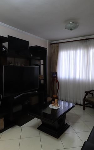 Casa para alugar com 302m², 3 quartos e 3 vagasSala