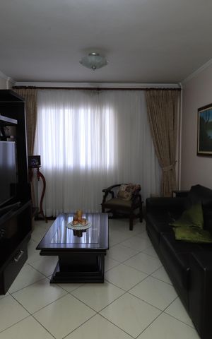 Casa para alugar com 302m², 3 quartos e 3 vagasSala