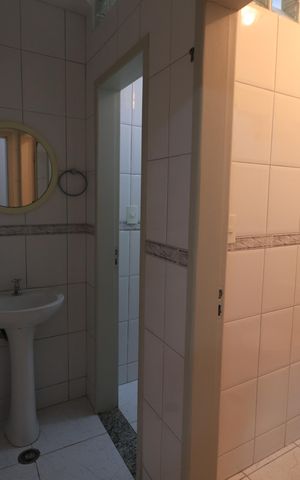 Casa para alugar com 302m², 3 quartos e 3 vagasBanheiro Salão de festas