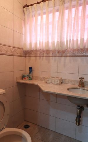 Casa para alugar com 302m², 3 quartos e 3 vagasLavabo