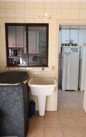 Casa para alugar com 302m², 3 quartos e 3 vagasÁrea de Serviço