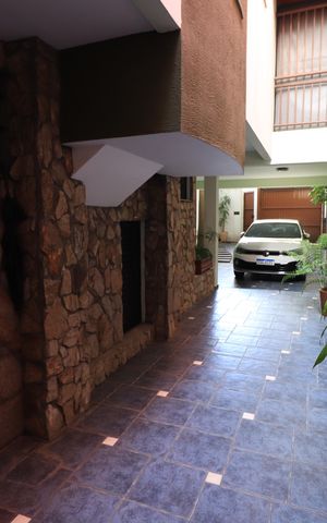 Casa para alugar com 302m², 3 quartos e 3 vagasGaragem