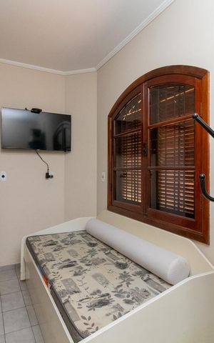 Casa à venda com 254m², 2 quartos e 5 vagasSuíte 2
