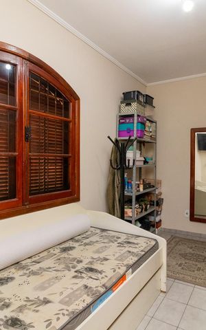Casa à venda com 254m², 2 quartos e 5 vagasSuíte 2